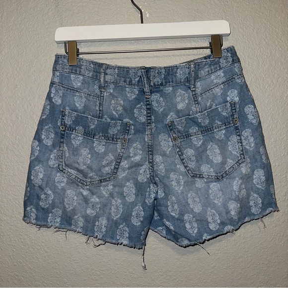 Free People We the Free Printed Cutoff Denim Shorts - Picture 2 of 5